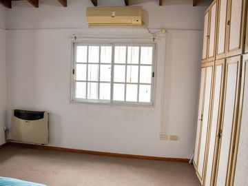 Casa 5 Ambientes en Venta Constitucion