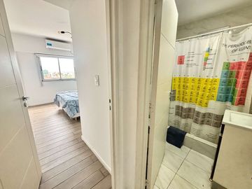 2 Amb en 8° piso c/balcón y vista abierta lanusita