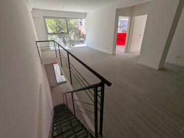 Alquiler local comercial +depto San Cristobal CABA