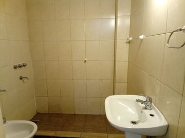 DEPARTAMENTO 2 AMB PTA BAJA PATIO CABA URGENTE