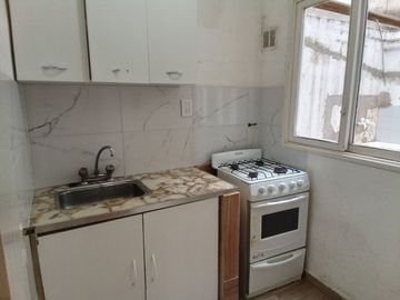 DEPARTAMENTO 2 AMB PTA BAJA PATIO CABA URGENTE