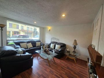Casa en condominio en venta en Real de Azaleas II, Metepec, México