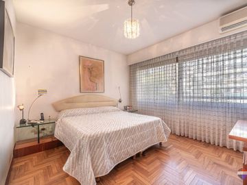PISO 4 AMB C/DEP VENTA BELGRANO BALCON COCHERA BAU