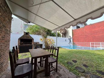 Casa Luminosa con Pileta Beccar San Isidro