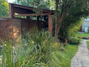 Casa en Venta Robles del Monarca Pilar Lote 920 m2