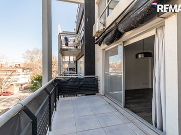 VENTA DEPTO TRIPLEX 4 AMB C/ COCHERA Y PARRILLA