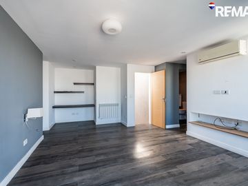 VENTA DEPTO TRIPLEX 4 AMB C/ COCHERA Y PARRILLA