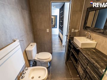 VENTA DEPTO TRIPLEX 4 AMB C/ COCHERA Y PARRILLA
