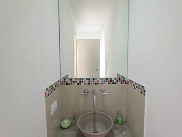 VENTA CASA DUPLEX 5 AMBIENTES OLIVOS GOLF NUEVA