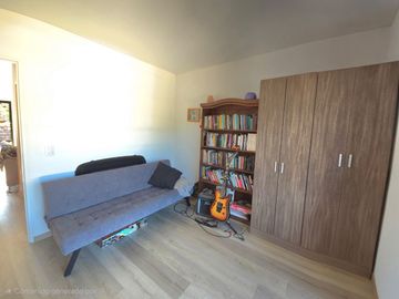VENTA CASA DUPLEX 5 AMBIENTES OLIVOS GOLF NUEVA