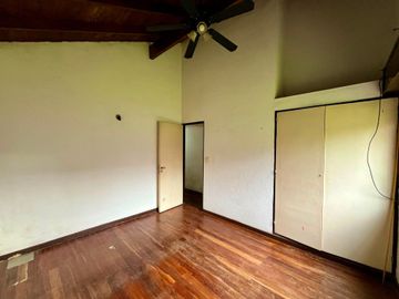 CASA EN VENTA LA PLATA BARRIO MONASTERIO
