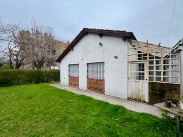 CASA EN VENTA LA PLATA BARRIO MONASTERIO