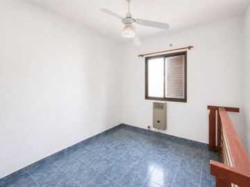 Departamento 4 ambientes con balcón en Alquiler