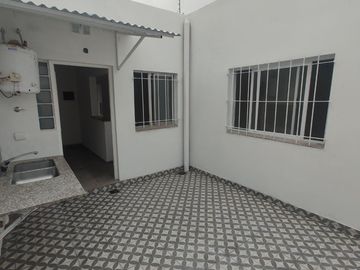 VENTA PH 2 AMB PATIO WILDE CENTRO