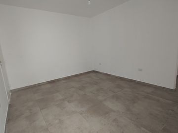 VENTA PH 2 AMB PATIO WILDE CENTRO