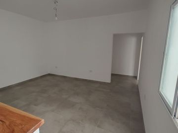 VENTA PH 2 AMB PATIO WILDE CENTRO