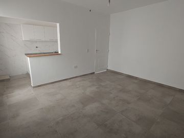 VENTA PH 2 AMB PATIO WILDE CENTRO