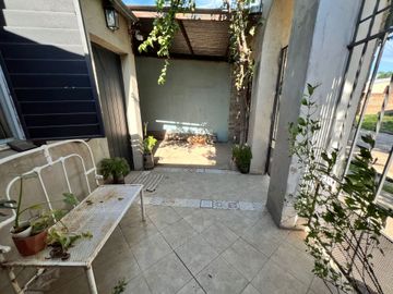 CASA 3D+COCHERA+SALON COMERCIAL+JARDIN+PILETA