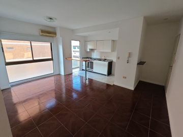 VENTA DEPTO DOS AMBIENTES CABALLITO. AMENITIES