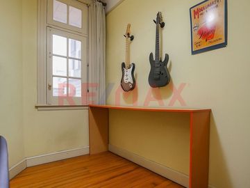 VENTA DEPTO 4 AMBIENTES . MONSERRAT. EDIF DEL ARCO
