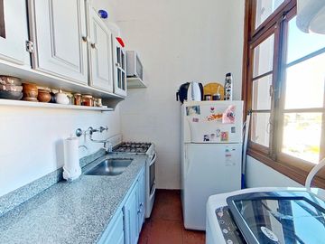 Departamento 2 amb y medio. Almagro. Impecable.