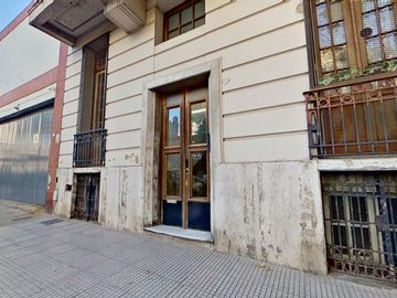 Departamento 2 amb y medio. Almagro. Impecable.