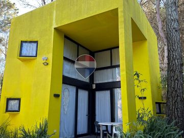 VENTA CASA TRES AMBIENTES MAR AZUL