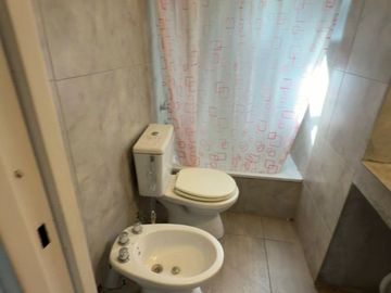 VENTA CASA TRES AMBIENTES MAR AZUL