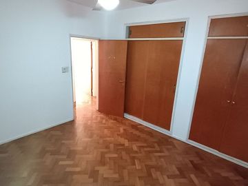 VENTA DEPARTAMENTO 4 DORMITORIOS CENTRO CORDOBA