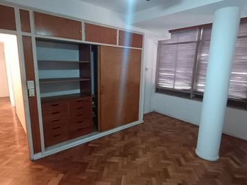 VENTA DEPARTAMENTO 4 DORMITORIOS CENTRO CORDOBA