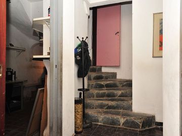 CASA 4 amb en VENTA en FLORES y terraza + ESTUDIO