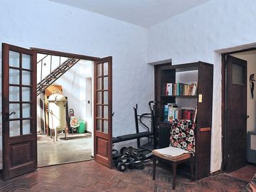 CASA 4 amb en VENTA en FLORES y terraza + ESTUDIO