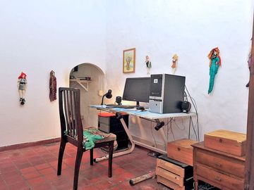 CASA 4 amb en VENTA en FLORES y terraza + ESTUDIO
