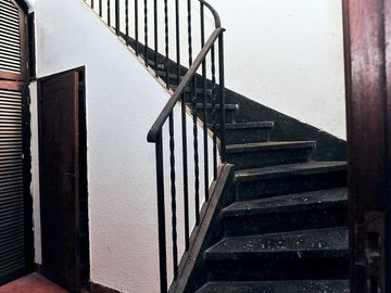 CASA 4 amb en VENTA en FLORES y terraza + ESTUDIO