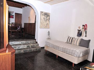 CASA 4 amb en VENTA en FLORES y terraza + ESTUDIO