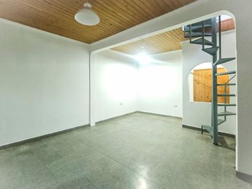 VENTA-CASA 5 AMB CON PATIO/TERRAZA-VERSALLES-185m²