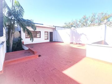 VENTA-CASA 5 AMB CON PATIO/TERRAZA-VERSALLES-185m²