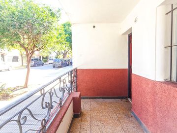 VENTA-CASA 5 AMB CON PATIO/TERRAZA-VERSALLES-185m²