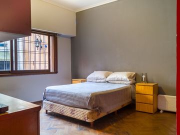 VENTA PH 3 AMB P.B AL FRENTE COCHERA VILLA LURO