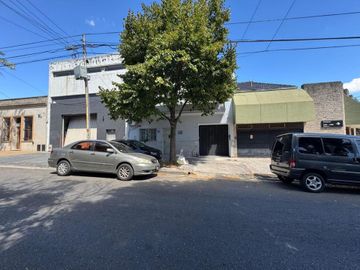 VENTA PH CON AMPLIO GALPÓN V.DEVOTO APTO CRÉDITO