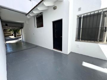 VENTA PH CON AMPLIO GALPÓN V.DEVOTO APTO CRÉDITO