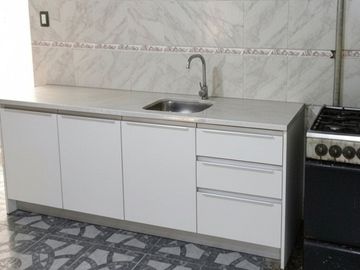 Venta Casa 5 amb con jardin, pileta Ituzaingo