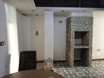 Venta Casa 5 amb con jardin, pileta Ituzaingo