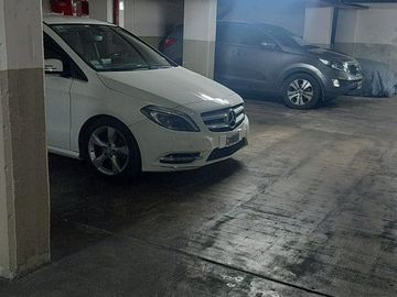 VENTA DEPTO CAT. 4 AMB + DEP + ESCR. + 2 COCHERAS.