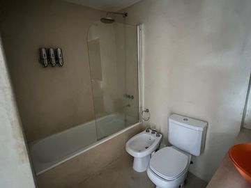 VENTA PH 5 AMBIENTES MODERNO EN SAENZ PEÑA