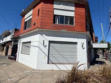 LOCAL Y  PH   EN LANUS