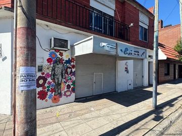 LOCAL Y  PH   EN LANUS