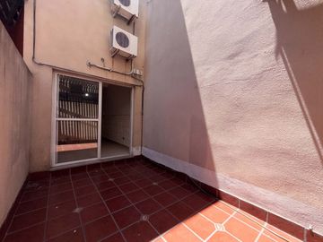 Dúplex interno 3amb, patio y balcón - APTO CREDITO