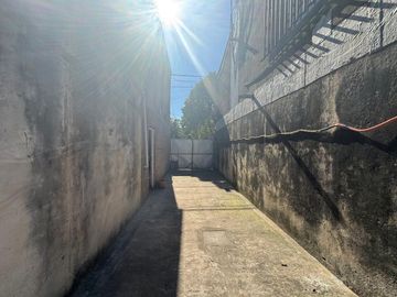 CASA EN VENTA TRES DORMTORIOS COCHERA DOS PLANTAS