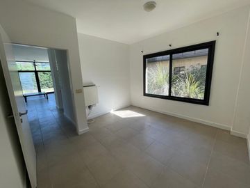 VENTA DEPTO C/JARDÍN Y PARRILLA - TORTUGAS GARDEN